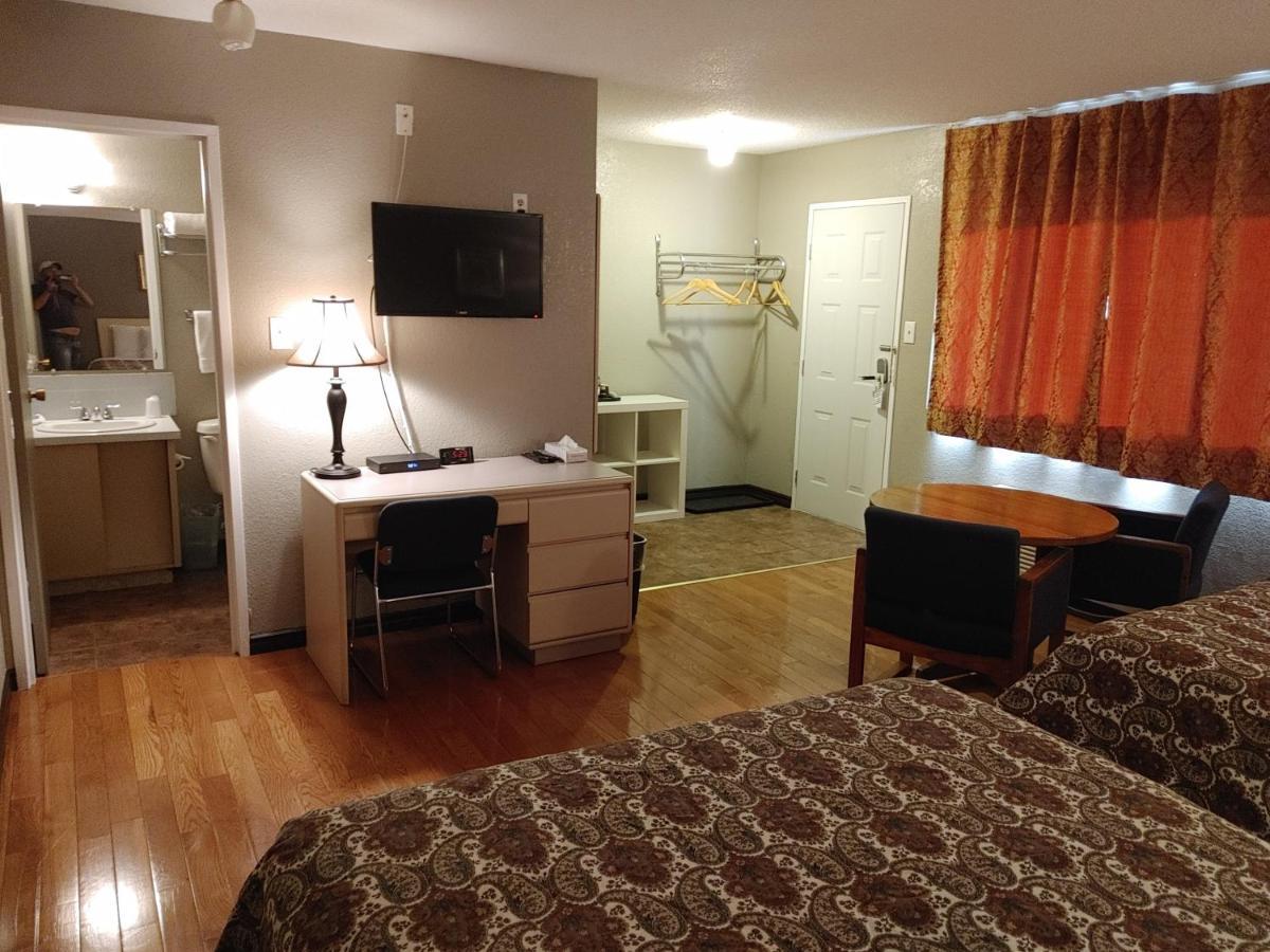 Magnuson Hotel クレストン エクステリア 写真