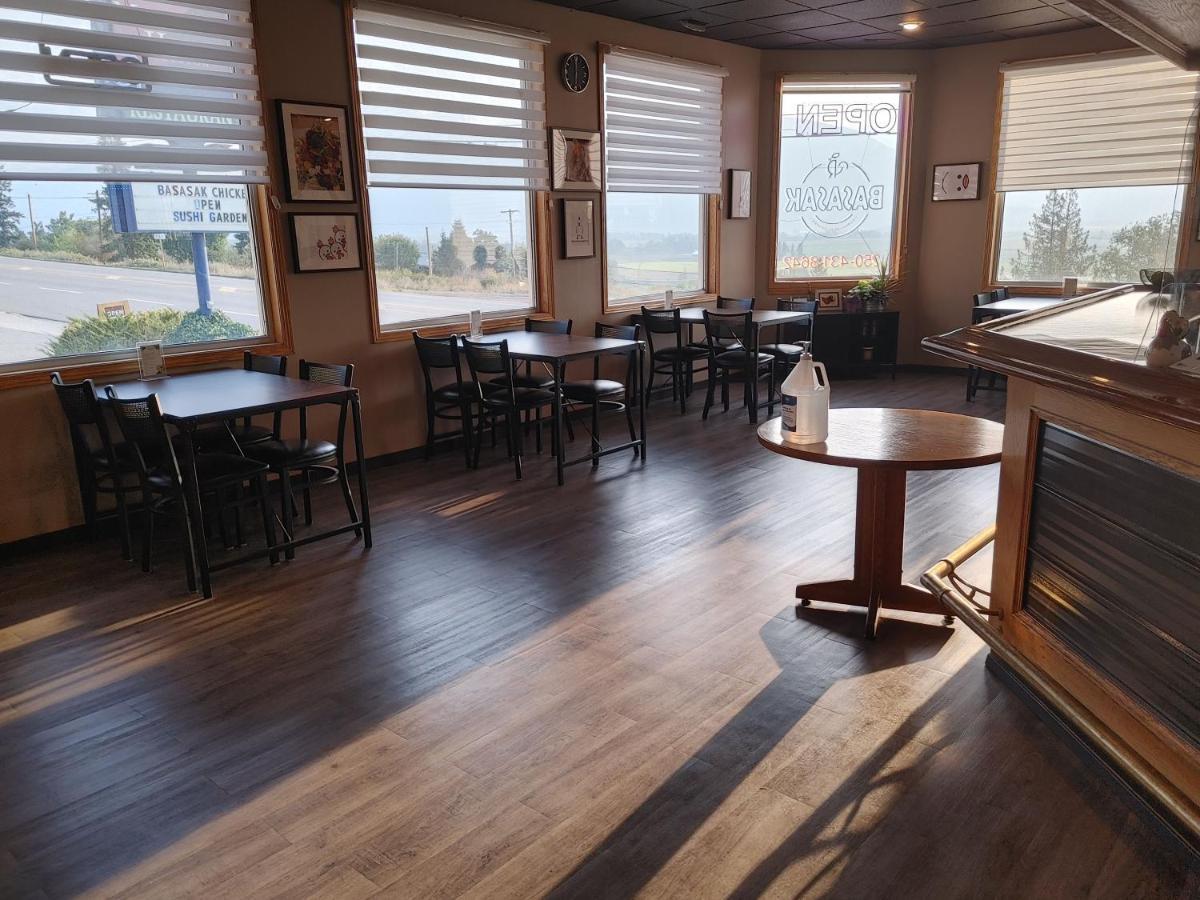 Magnuson Hotel クレストン エクステリア 写真