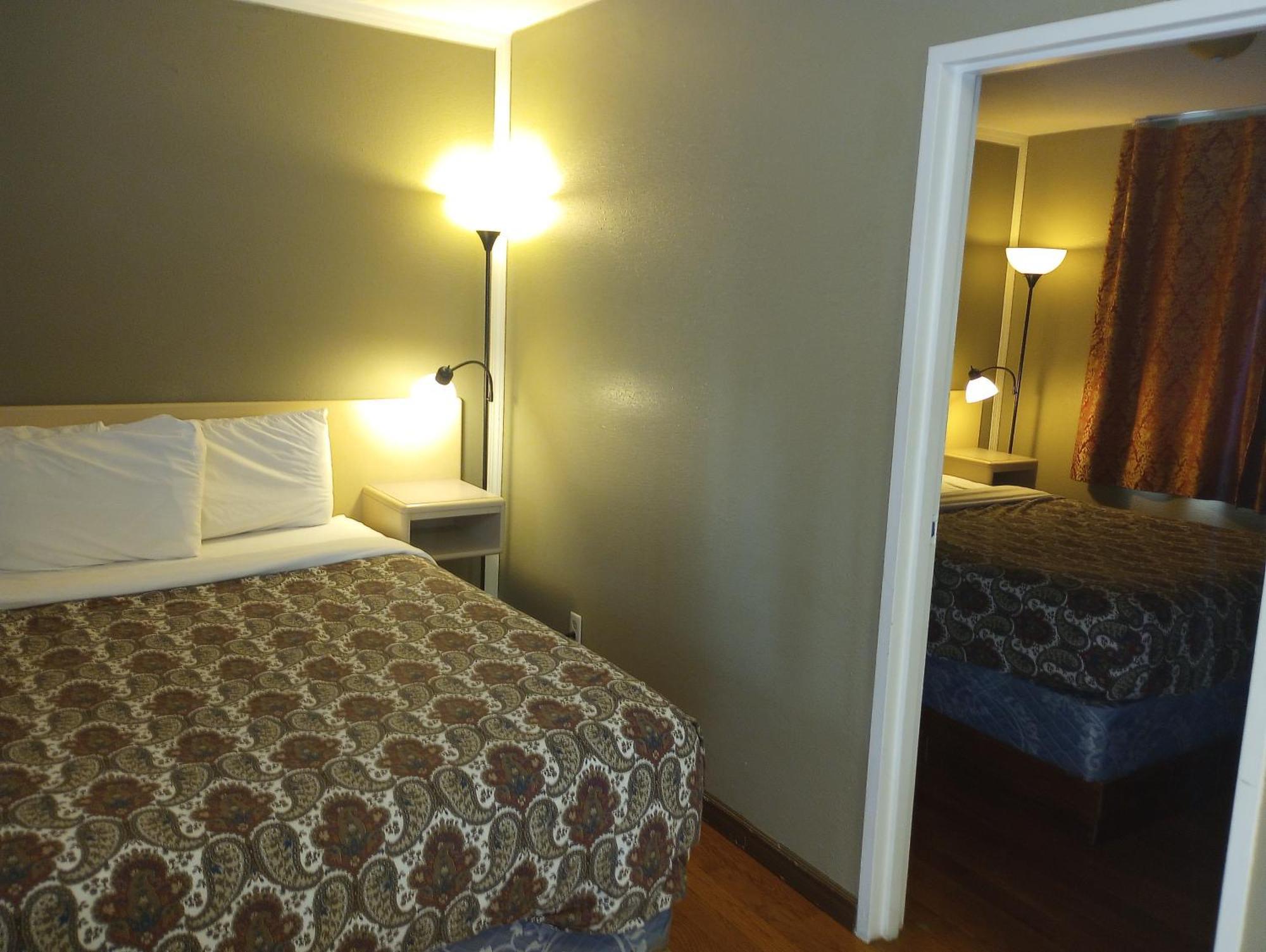Magnuson Hotel クレストン エクステリア 写真